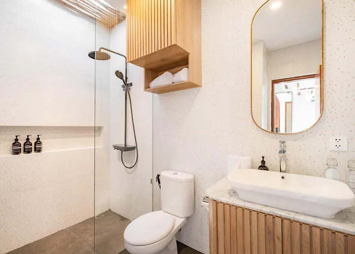 Brand New 1 Bd Private With Pool & Cinema *